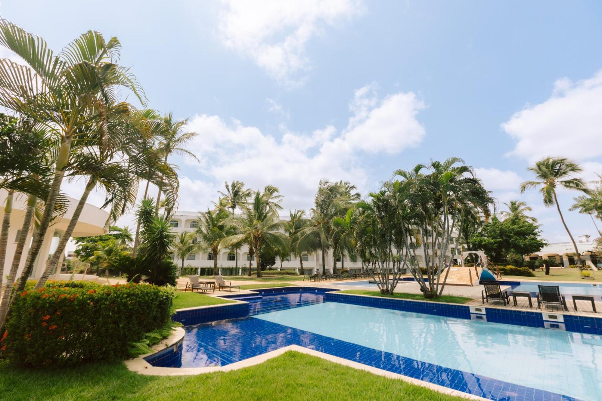 Blue Tree Towers Sao Luis Hotel Ngoại thất bức ảnh A swimming pool in a resort in Punta Cana, Dominican Republic